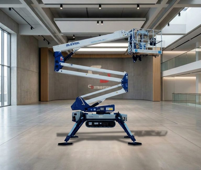 Equipements de travaux publics avec un ciel bleu en arrière-plan.